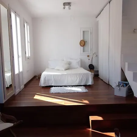 Ageri Holiday home Karavostasis (Folegandros)